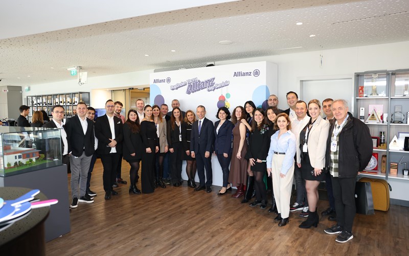 Allianz Türkiye BES’te emekliliğe yaklaşan müşterileriyle bir araya geldi