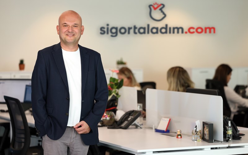 sigortaladim.com’a verimlilik odaklı dijital operasyonlarıyla Smart-i Awards’tan ödül